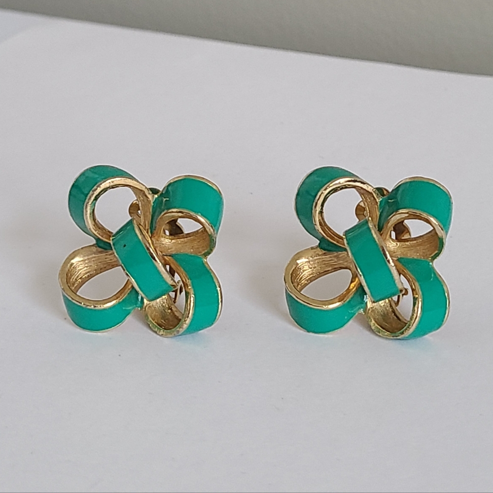 Vintage Donald Stannard Designer Retro Green Enamel Gold Bow Clip On Earrings